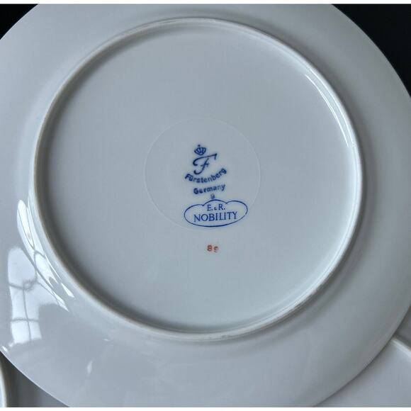 Set of 7 Furstenberg Nobility‎ German White & Gold Trim 8-inch Plates Dinnerware - Picture 7 of 8